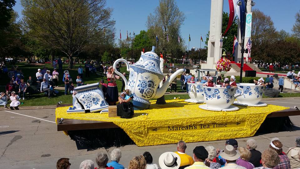 Pella Iowa, Tulip Time Parade